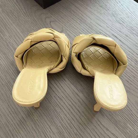 Bottega Veneta Lido Leather Slides Stiletto Heels Sandals Sz 34.5 / 4.5